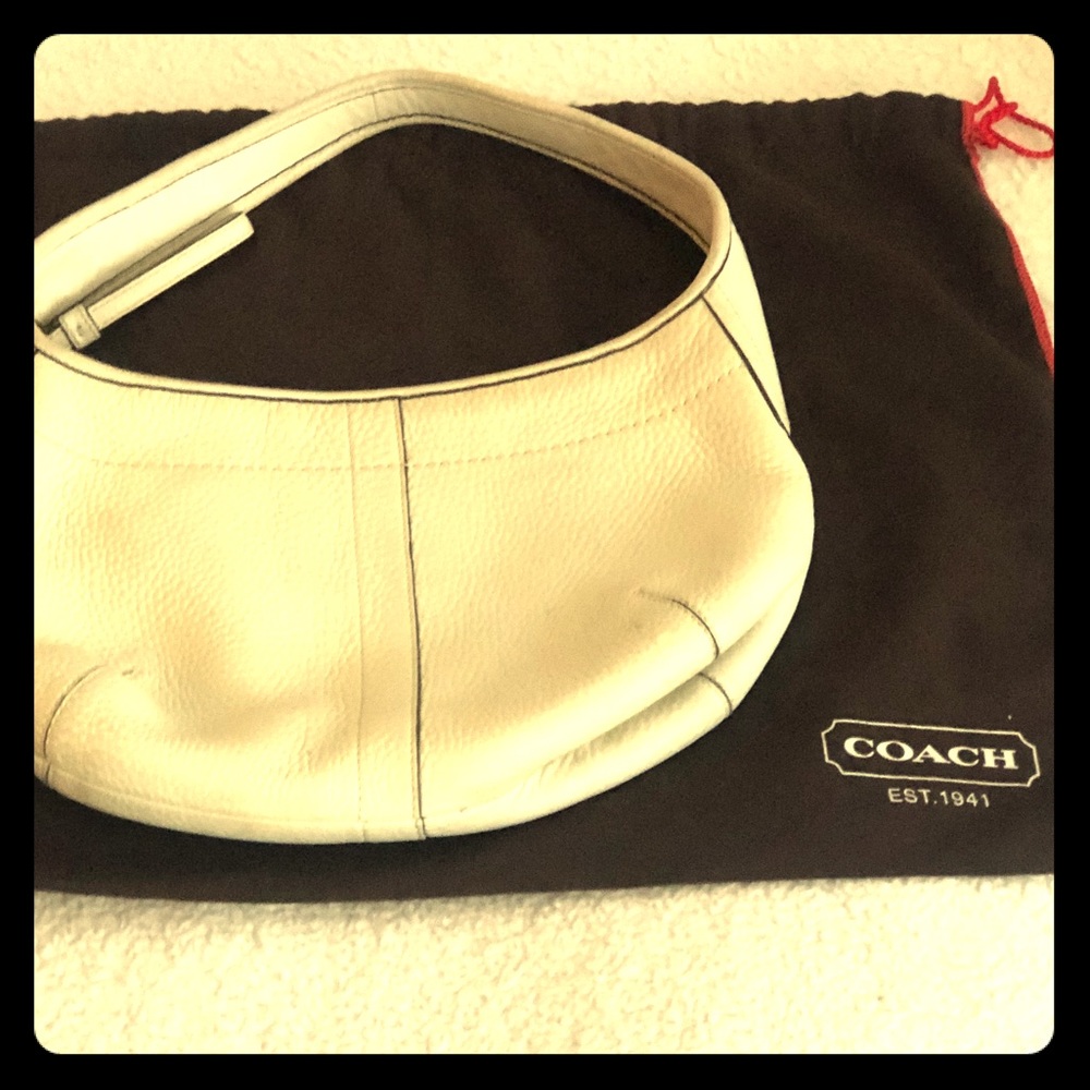 White leather authentic coach purse with dust bag